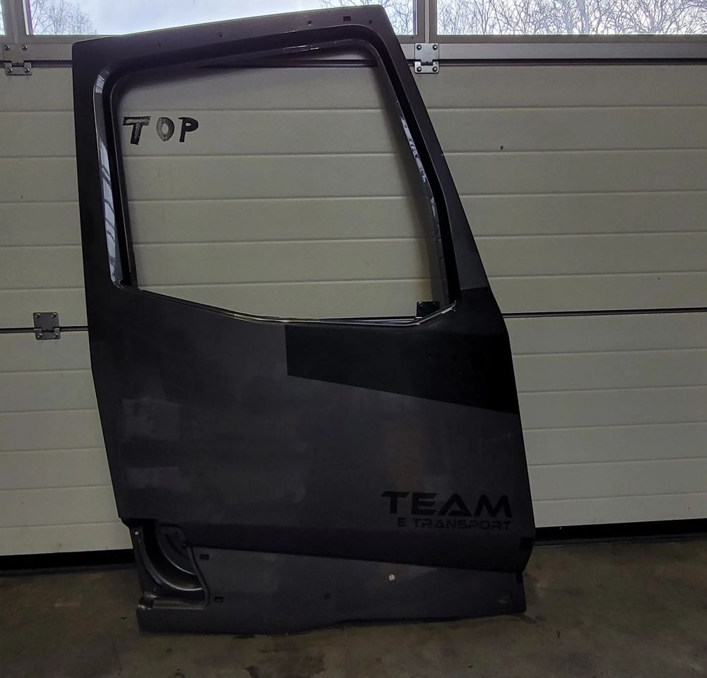 DRZWI RENAULT RANGE T GAMA ORYGINAŁ CHWALIM116 - Deur en onderdelen voor Vrachtwagen: afbeelding 1 DRZWI RENAULT RANGE T GAMA ORYGINAŁ CHWALIM116 - Deur en onderdelen voor Vrachtwagen: afbeelding 1