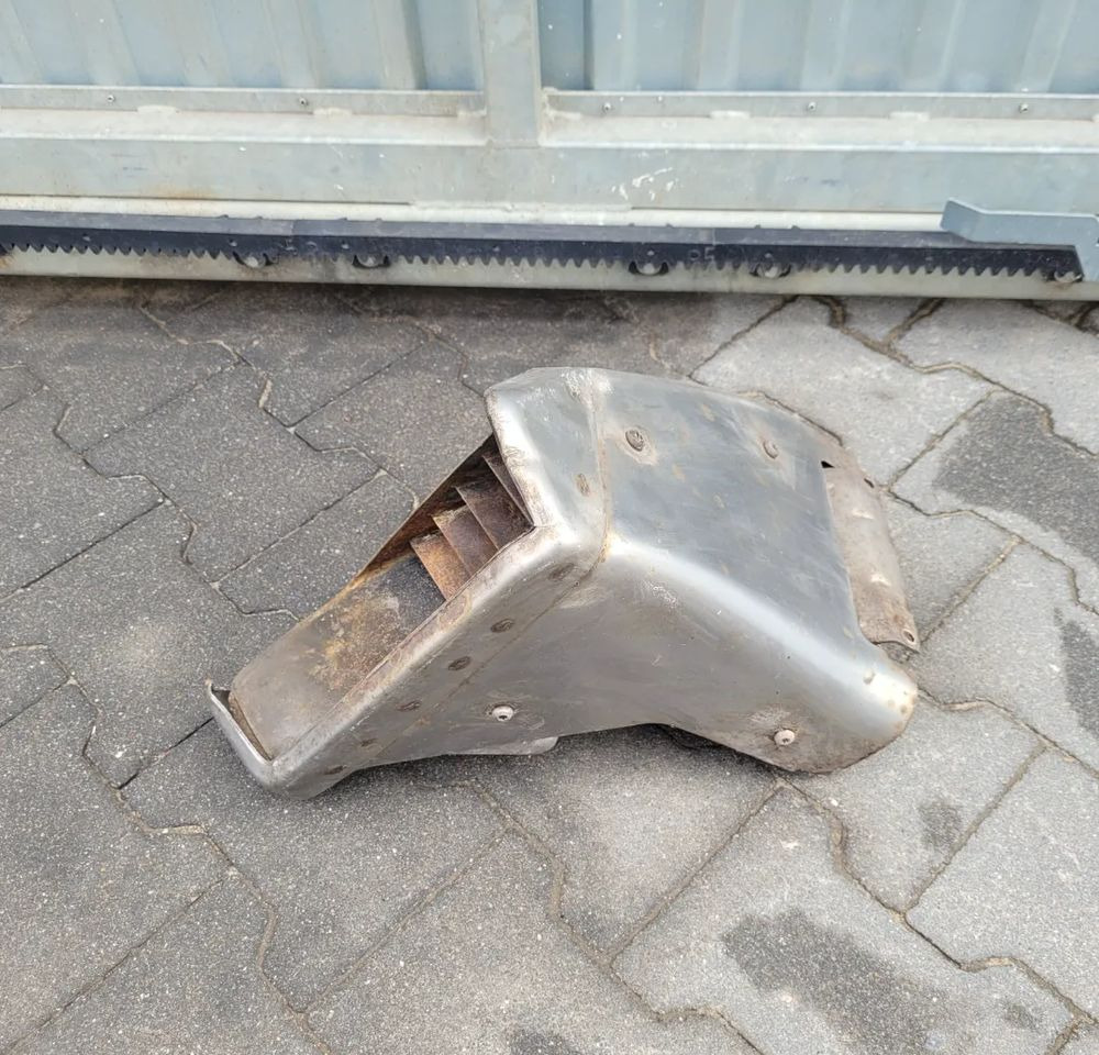 Dyfuzor daf xf 106 lift - Uitlaatsysteem voor Vrachtwagen: afbeelding 2 Dyfuzor daf xf 106 lift - Uitlaatsysteem voor Vrachtwagen: afbeelding 2