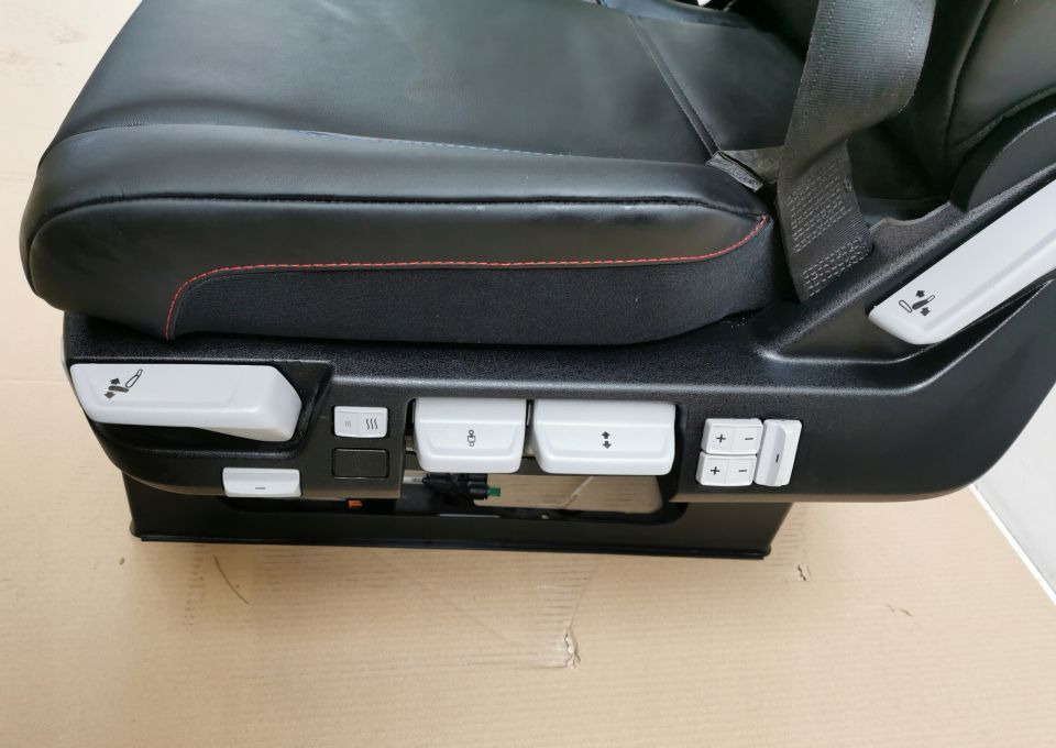 FOTEL KIEROWCY RANAULT RANGE T GAMA NOWY ORYGINAŁ - Zitplaats voor Vrachtwagen: afbeelding 3 FOTEL KIEROWCY RANAULT RANGE T GAMA NOWY ORYGINAŁ - Zitplaats voor Vrachtwagen: afbeelding 3