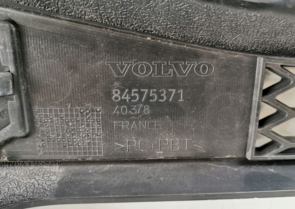 GRILL ATRAPA VOLVO FM FMX EURO 6 ORYGINAŁ - Rooster voor Vrachtwagen: afbeelding 2 GRILL ATRAPA VOLVO FM FMX EURO 6 ORYGINAŁ - Rooster voor Vrachtwagen: afbeelding 2