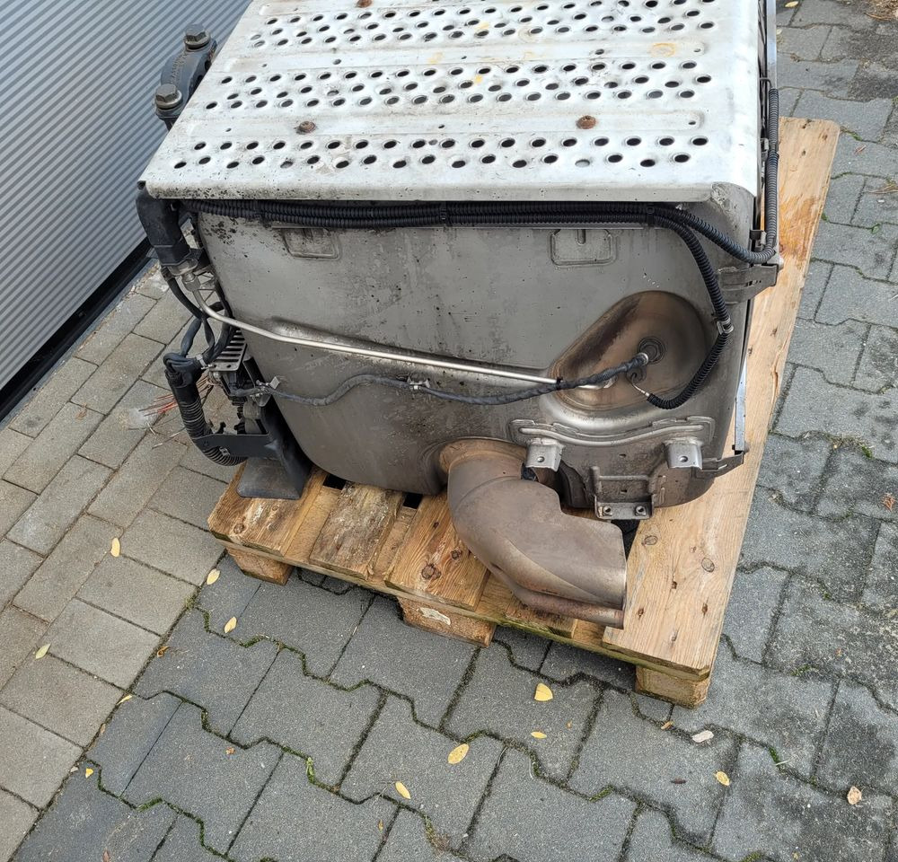 KATALIZATOR MERCEDES ACTROS MP4 A006 490 86 12 - Katalysator voor Vrachtwagen: afbeelding 3 KATALIZATOR MERCEDES ACTROS MP4 A006 490 86 12 - Katalysator voor Vrachtwagen: afbeelding 3