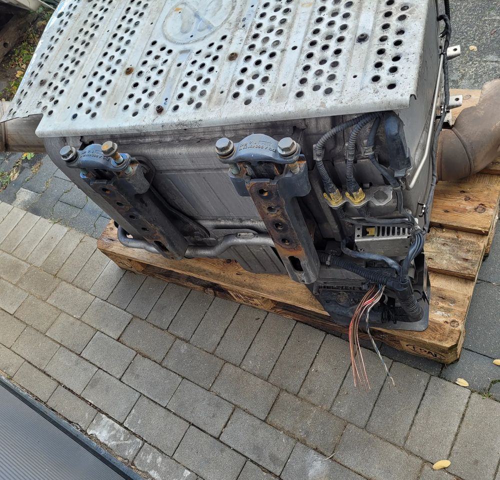 KATALIZATOR MERCEDES ACTROS MP4 A006 490 86 12 - Katalysator voor Vrachtwagen: afbeelding 2 KATALIZATOR MERCEDES ACTROS MP4 A006 490 86 12 - Katalysator voor Vrachtwagen: afbeelding 2