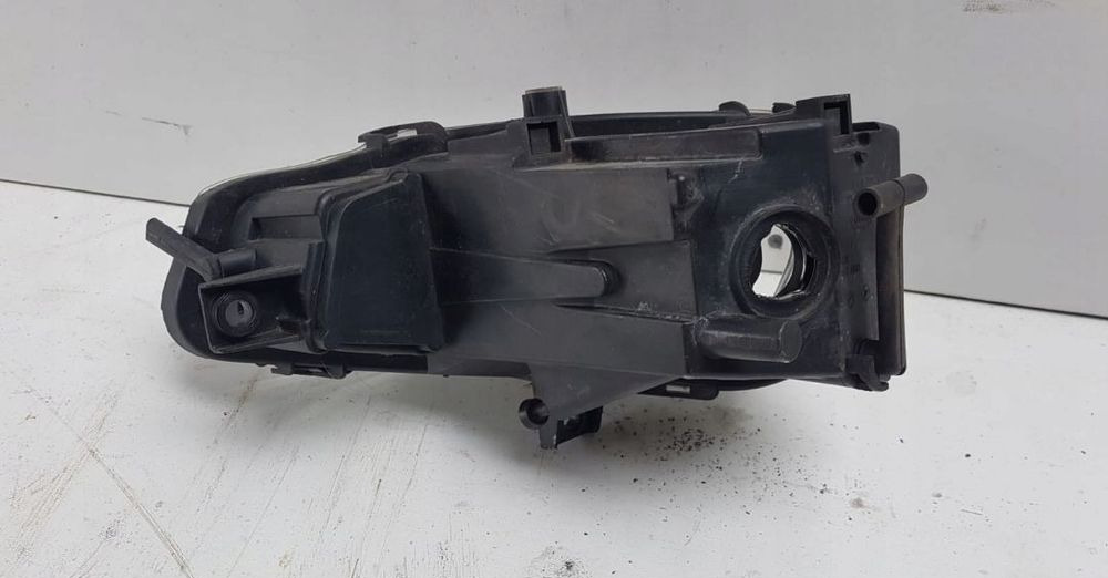 LAMPA HALOGEN MERCEDES ANTOS A9608201956 - Koplamp voor Vrachtwagen: afbeelding 2 LAMPA HALOGEN MERCEDES ANTOS A9608201956 - Koplamp voor Vrachtwagen: afbeelding 2