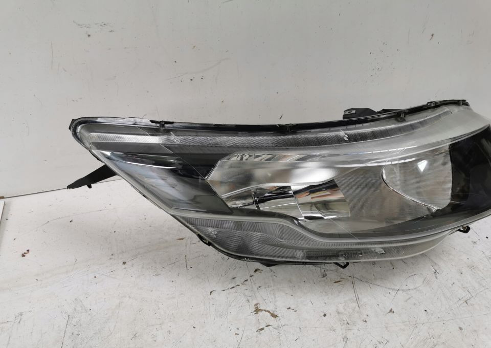 LAMPA IVECO IVECO DAILY ORYGINAŁ PRAWA - Koplamp voor Bedrijfswagen: afbeelding 2 LAMPA IVECO IVECO DAILY ORYGINAŁ PRAWA - Koplamp voor Bedrijfswagen: afbeelding 2