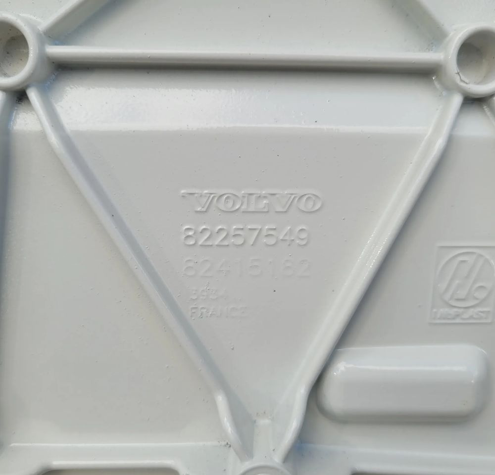 MASKA ATRAPA VOLVO FMX ORYGINAŁ 82257549 CHWALIM116 - Motorkap voor Vrachtwagen: afbeelding 5 MASKA ATRAPA VOLVO FMX ORYGINAŁ 82257549 CHWALIM116 - Motorkap voor Vrachtwagen: afbeelding 5