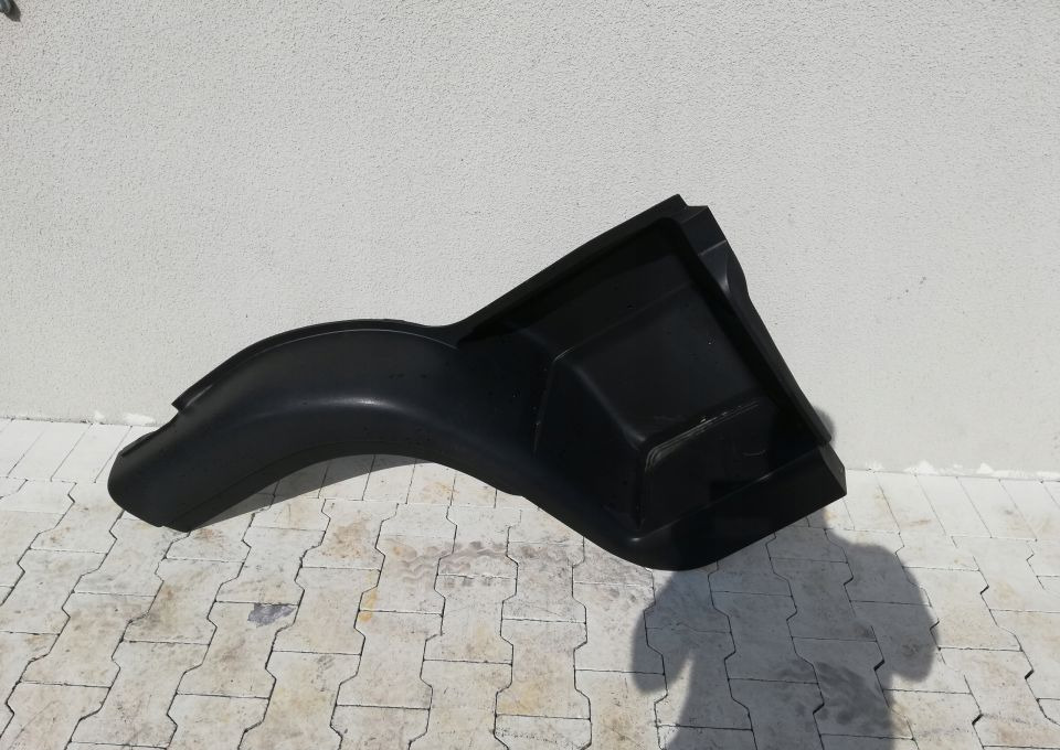 STOPNICA WŁAZ IVECO EUROCARGO 120/ RH/LH ORYGINAŁ - Treeplank voor Vrachtwagen: afbeelding 1 STOPNICA WŁAZ IVECO EUROCARGO 120/ RH/LH ORYGINAŁ - Treeplank voor Vrachtwagen: afbeelding 1