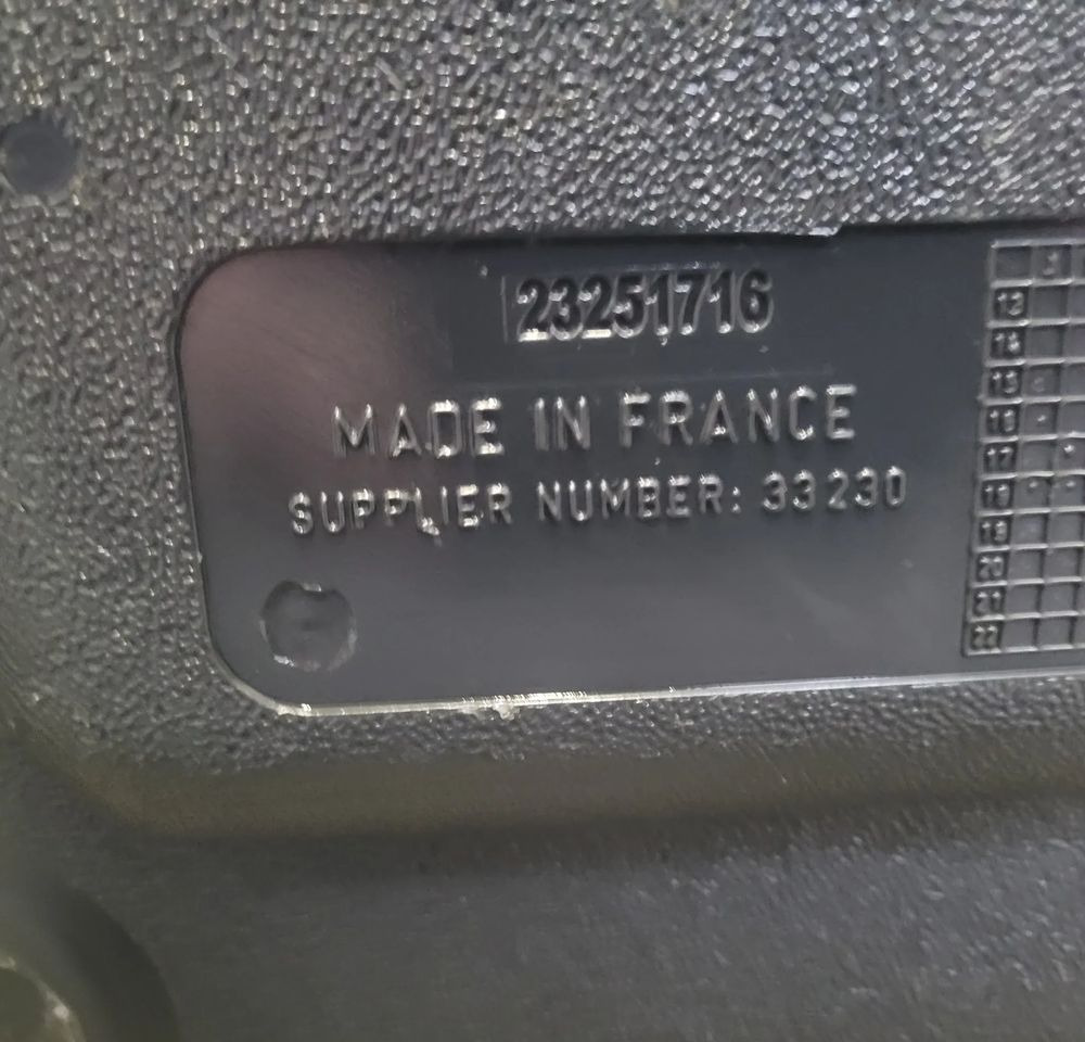 ZBIORNIK AD BULE VOLVO FH4 LOW DECK OM 23251717 CHWALIM116 - AdBlue Tank voor Vrachtwagen: afbeelding 3 ZBIORNIK AD BULE VOLVO FH4 LOW DECK OM 23251717 CHWALIM116 - AdBlue Tank voor Vrachtwagen: afbeelding 3