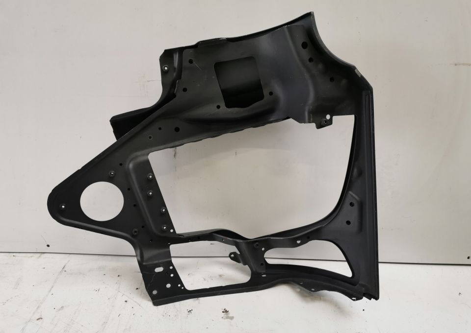 ZDARZAK NAROŻNIK MERCEDES ANTOS AROX METALOWY - Bumperhoek voor Vrachtwagen: afbeelding 2 ZDARZAK NAROŻNIK MERCEDES ANTOS AROX METALOWY - Bumperhoek voor Vrachtwagen: afbeelding 2