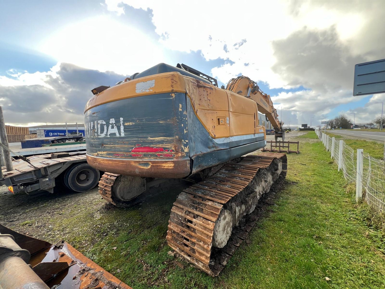 HYUNDAI ROBEX180L0-9 - Rupsgraafmachine: afbeelding 4 HYUNDAI ROBEX180L0-9 - Rupsgraafmachine: afbeelding 4