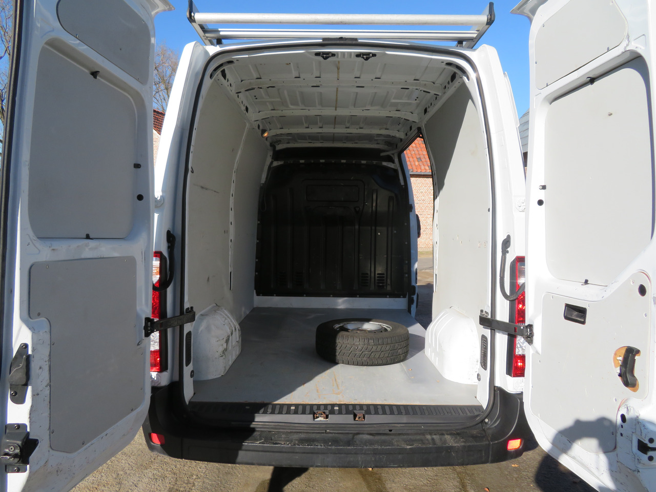 Kleine bestelwagen Opel Movano 2.3 CDTI - L2H2: afbeelding 10 Kleine bestelwagen Opel Movano 2.3 CDTI - L2H2: afbeelding 10