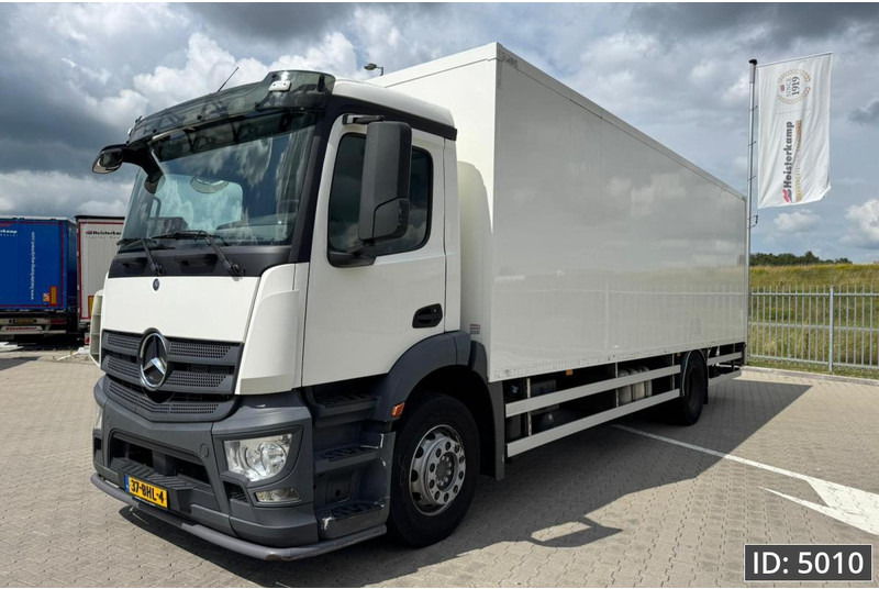 Mercedes-Benz Antos 1824 Day Cab, Euro 6, / Cargolift 2500KG - Bakwagen: afbeelding 1 Mercedes-Benz Antos 1824 Day Cab, Euro 6, / Cargolift 2500KG - Bakwagen: afbeelding 1