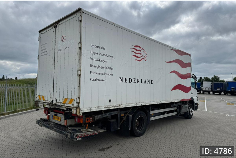 Mercedes-Benz Atego 1318 Day Cab, Euro 5, BDF / EPS automatic / DHOLLANDIA 2000KG - Containertransporter/ Wissellaadbak vrachtwagen: afbeelding 3 Mercedes-Benz Atego 1318 Day Cab, Euro 5, BDF / EPS automatic / DHOLLANDIA 2000KG - Containertransporter/ Wissellaadbak vrachtwagen: afbeelding 3