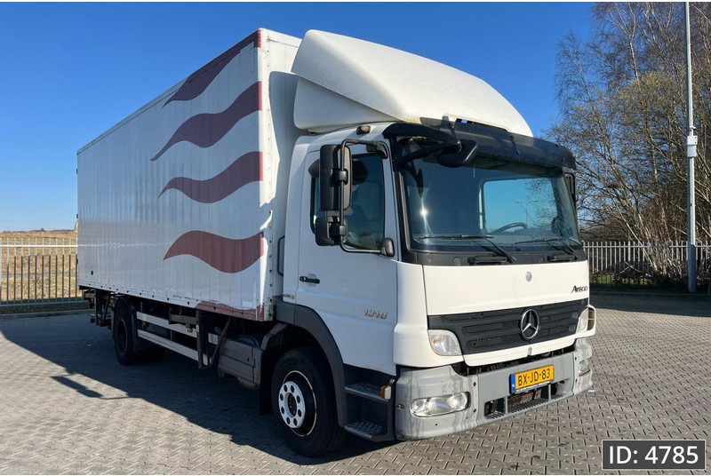 Mercedes-Benz Atego 1318 Day Cab, Euro 5, BDF / EPS automatic / DHOLLANDIA 2000KG - Containertransporter/ Wissellaadbak vrachtwagen: afbeelding 4 Mercedes-Benz Atego 1318 Day Cab, Euro 5, BDF / EPS automatic / DHOLLANDIA 2000KG - Containertransporter/ Wissellaadbak vrachtwagen: afbeelding 4