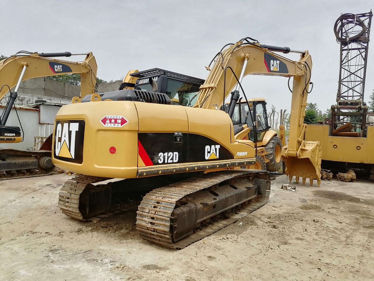 CAT 312D Excavator Click for Discount - Graafmachine: afbeelding 1 CAT 312D Excavator Click for Discount - Graafmachine: afbeelding 1