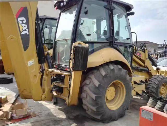 CATERPILLAR Backhoe Loader 420F Click Here for Discount - Graaflaadmachine: afbeelding 4 CATERPILLAR Backhoe Loader 420F Click Here for Discount - Graaflaadmachine: afbeelding 4