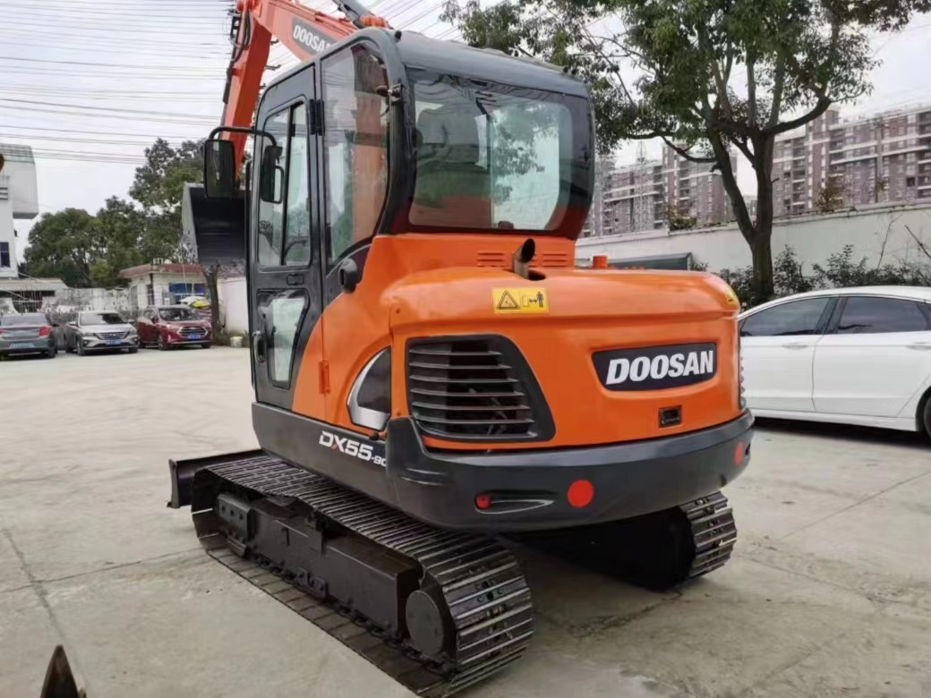 DOOSAN DX 55 Mini excavator - Minigraafmachine: afbeelding 1 DOOSAN DX 55 Mini excavator - Minigraafmachine: afbeelding 1