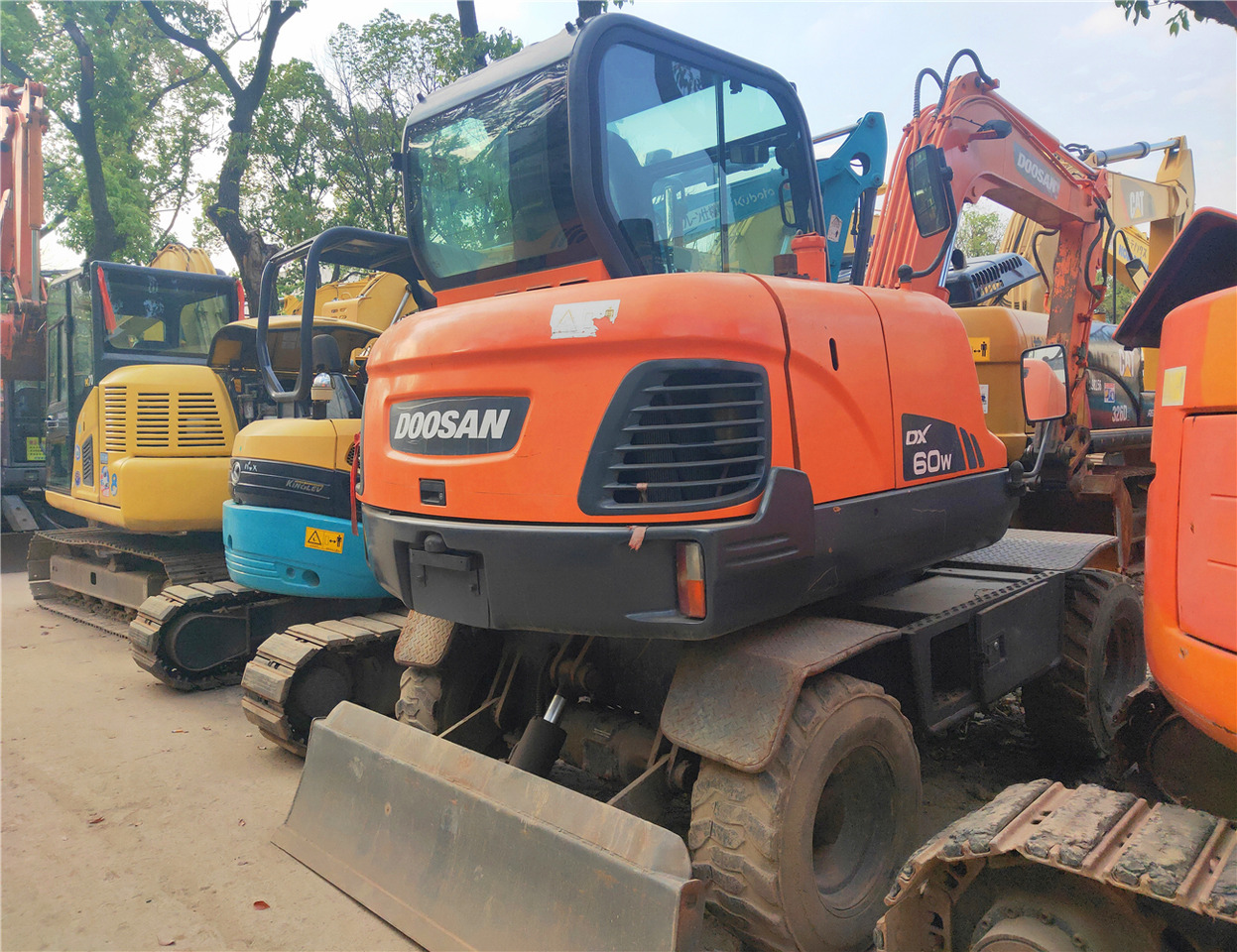 DOOSAN Mini Excavator DX60W Click Here for Discount - Minigraafmachine: afbeelding 1 DOOSAN Mini Excavator DX60W Click Here for Discount - Minigraafmachine: afbeelding 1