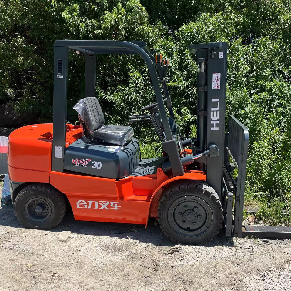 HELI Forklift 3 ton Click Here for Discount - Diesel heftruck: afbeelding 4 HELI Forklift 3 ton Click Here for Discount - Diesel heftruck: afbeelding 4