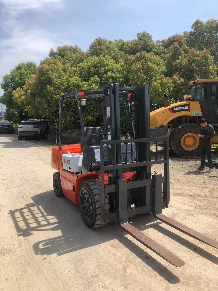 HELI K35 Forklift Click Here for Discount - Diesel heftruck: afbeelding 5 HELI K35 Forklift Click Here for Discount - Diesel heftruck: afbeelding 5