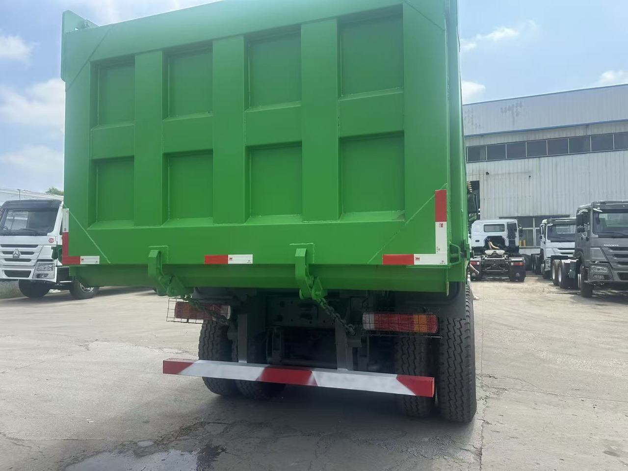 HOWO Haohan 6✖4 Dump Truck Green - Bakwagen: afbeelding 5 HOWO Haohan 6✖4 Dump Truck Green - Bakwagen: afbeelding 5