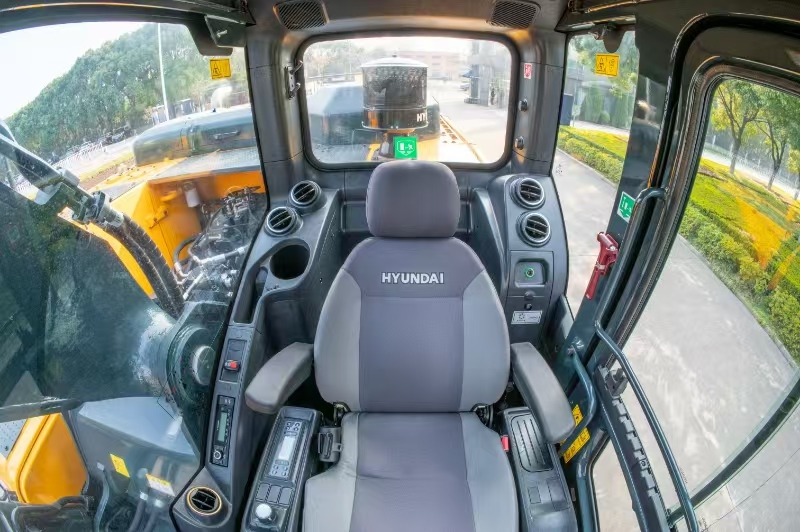 HYUNDAI Excavator HX305L Click Here for Discount - Graafmachine: afbeelding 5 HYUNDAI Excavator HX305L Click Here for Discount - Graafmachine: afbeelding 5