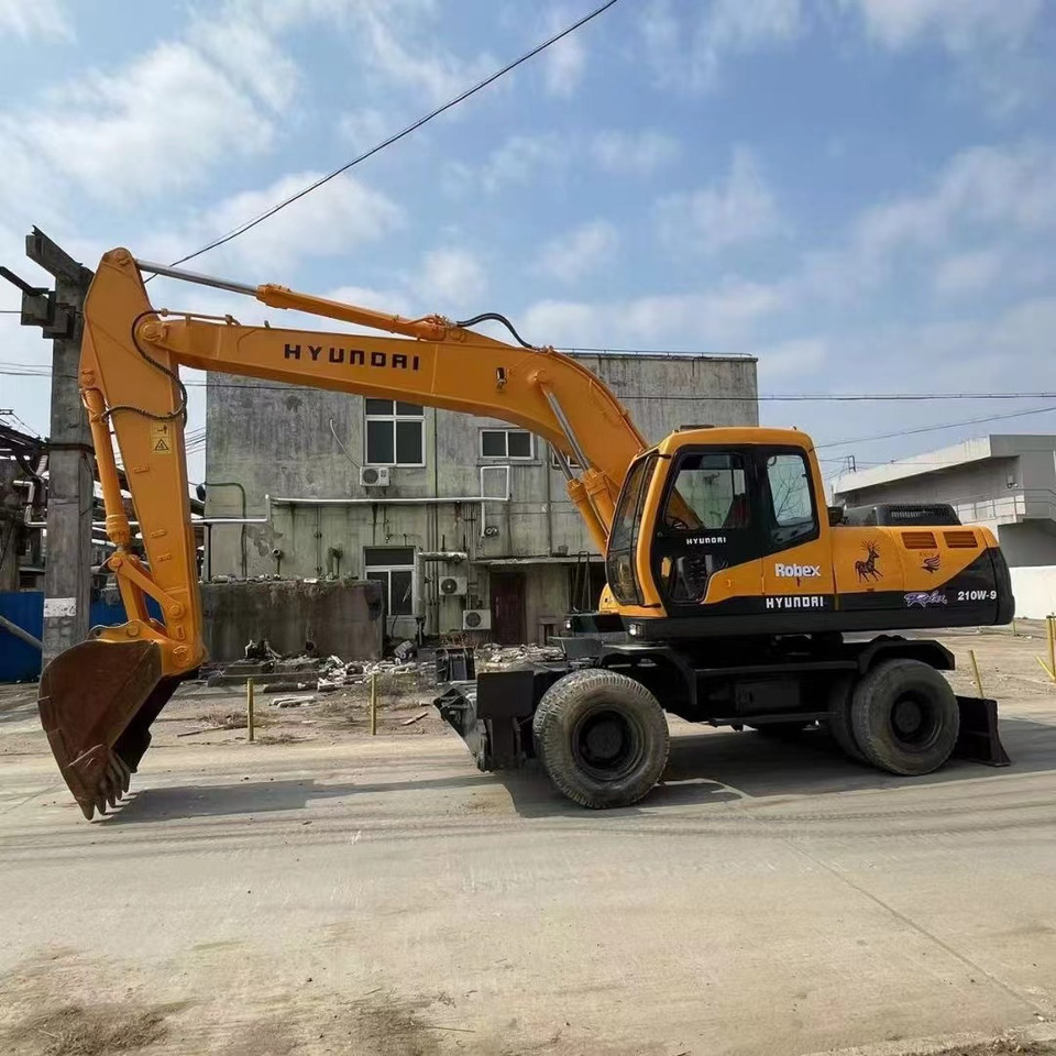 HYUNDAI R210W-9 - Rupsgraafmachine: afbeelding 2 HYUNDAI R210W-9 - Rupsgraafmachine: afbeelding 2