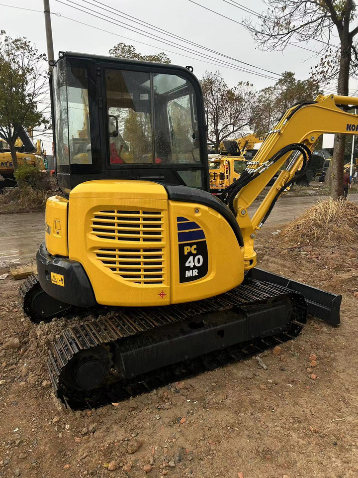 KOMATSU Mini Excavator PC40 With Enclosed Cab - Minigraafmachine: afbeelding 4 KOMATSU Mini Excavator PC40 With Enclosed Cab - Minigraafmachine: afbeelding 4