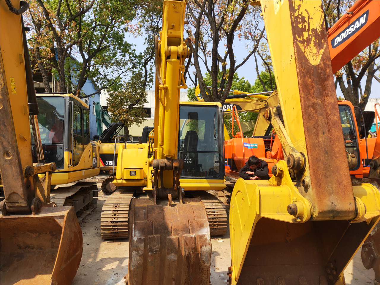 KOMATSU PC60 Mini Excavator - Minigraafmachine: afbeelding 2 KOMATSU PC60 Mini Excavator - Minigraafmachine: afbeelding 2