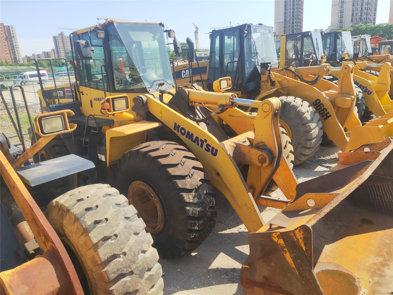 KOMATSU Wheel Loader 470-6 Click Here for Discount - Wiellader: afbeelding 4 KOMATSU Wheel Loader 470-6 Click Here for Discount - Wiellader: afbeelding 4