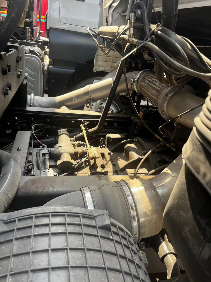 SHACMAN X3000 Dump Truck Click for Discount - Kipper vrachtwagen: afbeelding 5 SHACMAN X3000 Dump Truck Click for Discount - Kipper vrachtwagen: afbeelding 5