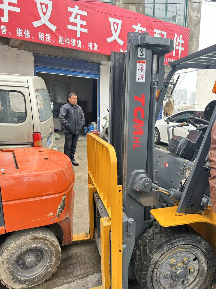 TCM FD30 - Diesel heftruck: afbeelding 4 TCM FD30 - Diesel heftruck: afbeelding 4