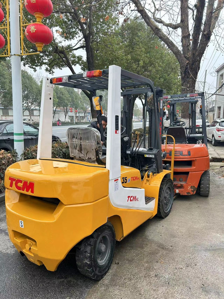 TCM FD30 - Diesel heftruck: afbeelding 2 TCM FD30 - Diesel heftruck: afbeelding 2