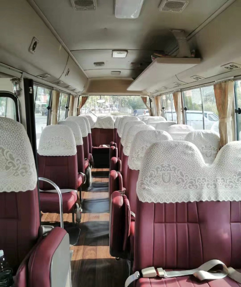 TOYOTA Coaster Bus 30 Seats Click Here for Discount - Touringcar: afbeelding 2 TOYOTA Coaster Bus 30 Seats Click Here for Discount - Touringcar: afbeelding 2