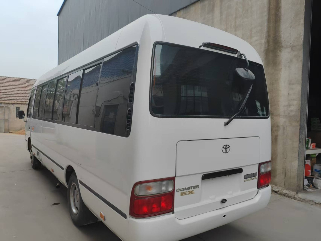 TOYOTA Hiace Bus 13 Seats - Touringcar: afbeelding 5 TOYOTA Hiace Bus 13 Seats - Touringcar: afbeelding 5