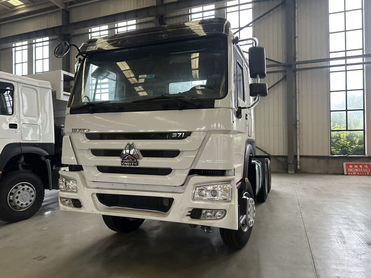 HOWO 371 Tractor Unit 6✖4 - Trekker: afbeelding 1 HOWO 371 Tractor Unit 6✖4 - Trekker: afbeelding 1