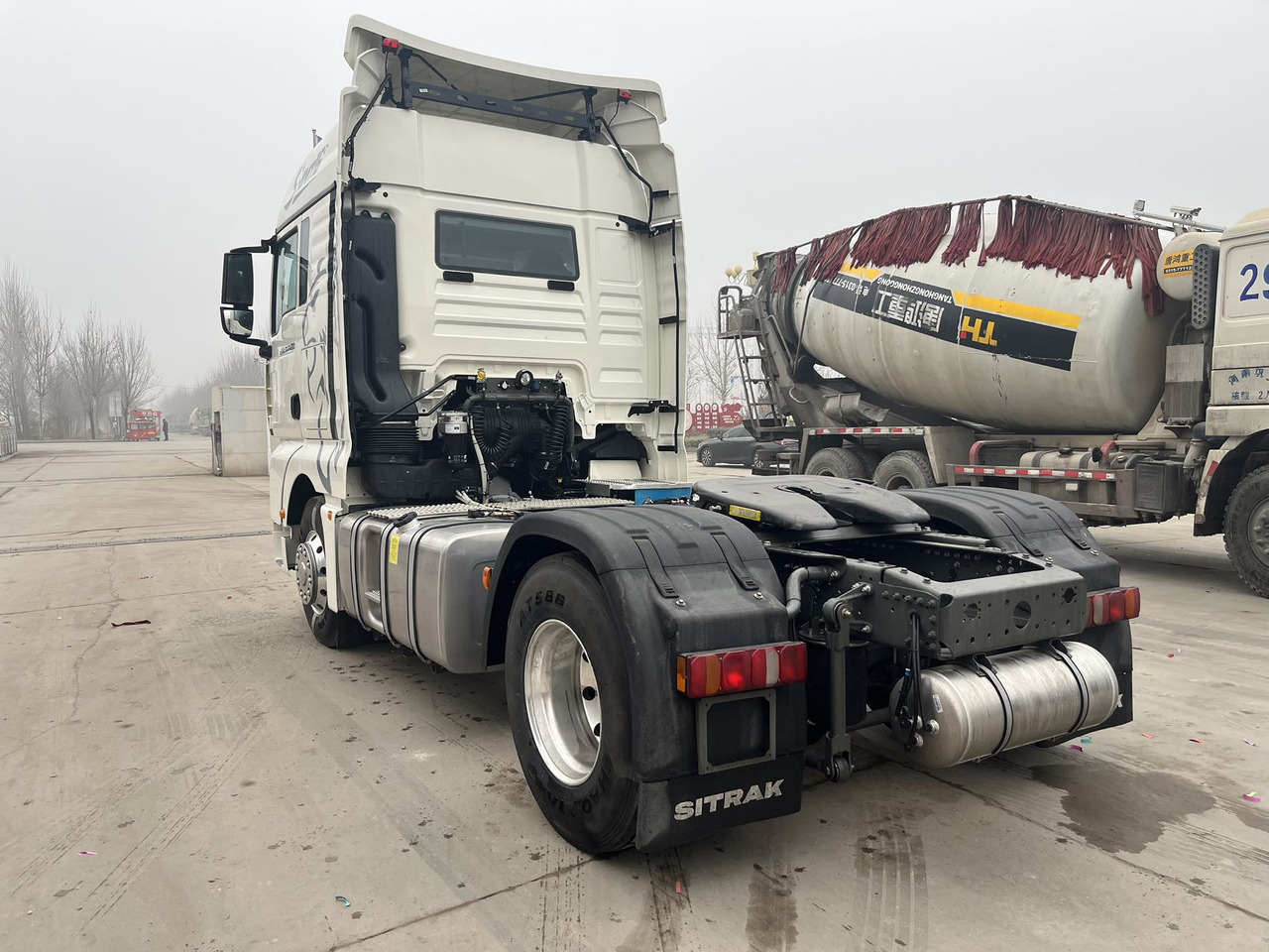 SHACMAN G7X 540HP Truck Unit 4*2 Click Here for Discount - Trekker: afbeelding 3 SHACMAN G7X 540HP Truck Unit 4*2 Click Here for Discount - Trekker: afbeelding 3
