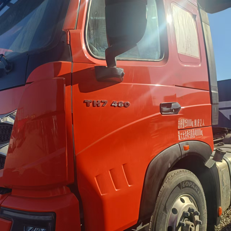SINOTRUK Howo Tractor Unit TH7 480 6✖4 2021 Good Condition - Trekker: afbeelding 3 SINOTRUK Howo Tractor Unit TH7 480 6✖4 2021 Good Condition - Trekker: afbeelding 3