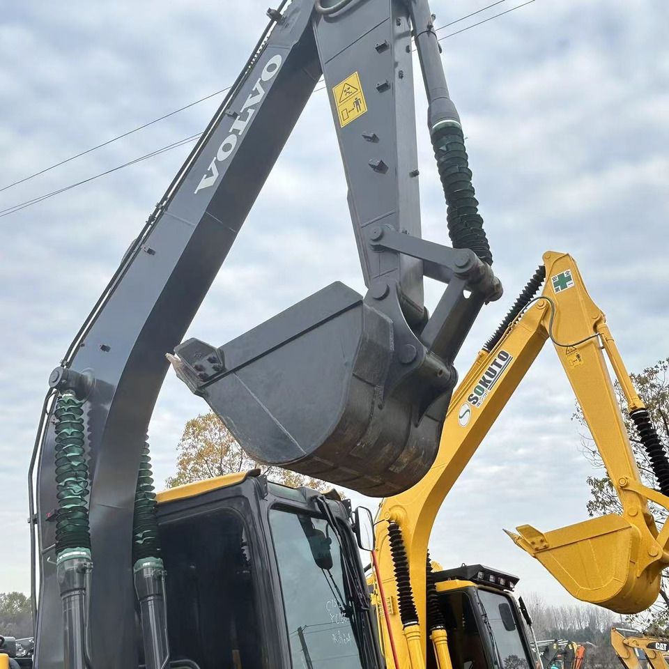 VOLVO Excavator EC140 Click for Discount - Rupsgraafmachine: afbeelding 3 VOLVO Excavator EC140 Click for Discount - Rupsgraafmachine: afbeelding 3