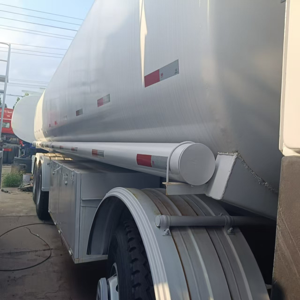 SINOTRUK HOWO 371 CLICK HERE FOR DISCOUNT - Vrachtwagen: afbeelding 5 SINOTRUK HOWO 371 CLICK HERE FOR DISCOUNT - Vrachtwagen: afbeelding 5