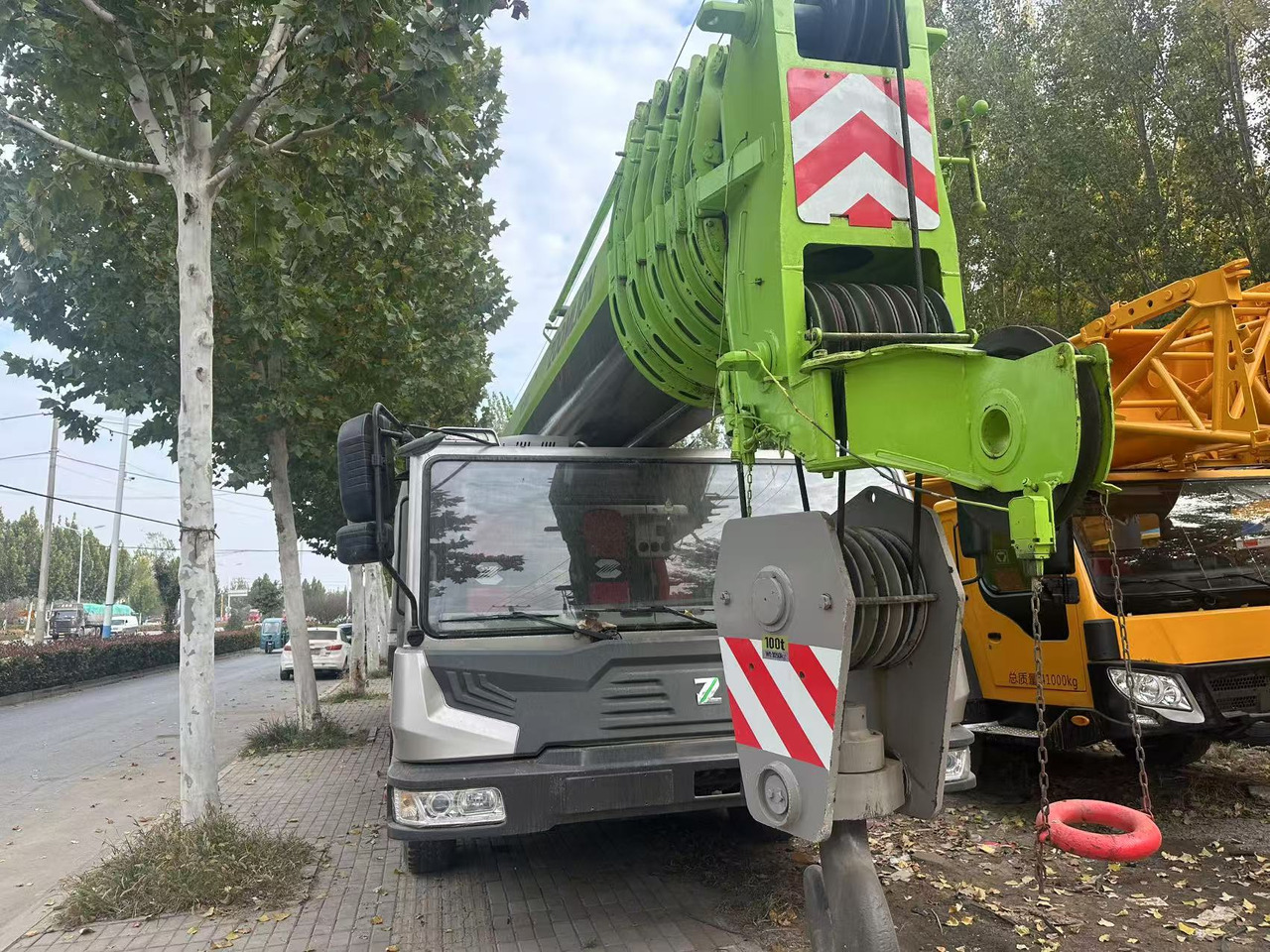 ZOOMLION Crane 100 Ton Click Here for Discount - Alle terrein kraan: afbeelding 5 ZOOMLION Crane 100 Ton Click Here for Discount - Alle terrein kraan: afbeelding 5
