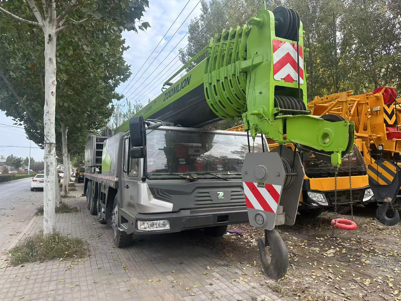 ZOOMLION Crane 100 Ton Click Here for Discount - Alle terrein kraan: afbeelding 3 ZOOMLION Crane 100 Ton Click Here for Discount - Alle terrein kraan: afbeelding 3