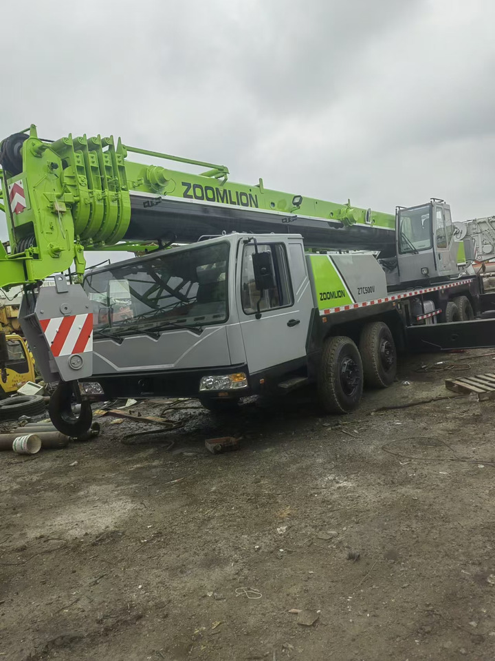 ZOOMLION Crane 50T - Alle terrein kraan: afbeelding 3 ZOOMLION Crane 50T - Alle terrein kraan: afbeelding 3