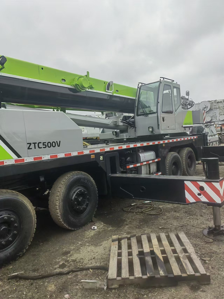 ZOOMLION Crane 50T - Alle terrein kraan: afbeelding 5 ZOOMLION Crane 50T - Alle terrein kraan: afbeelding 5