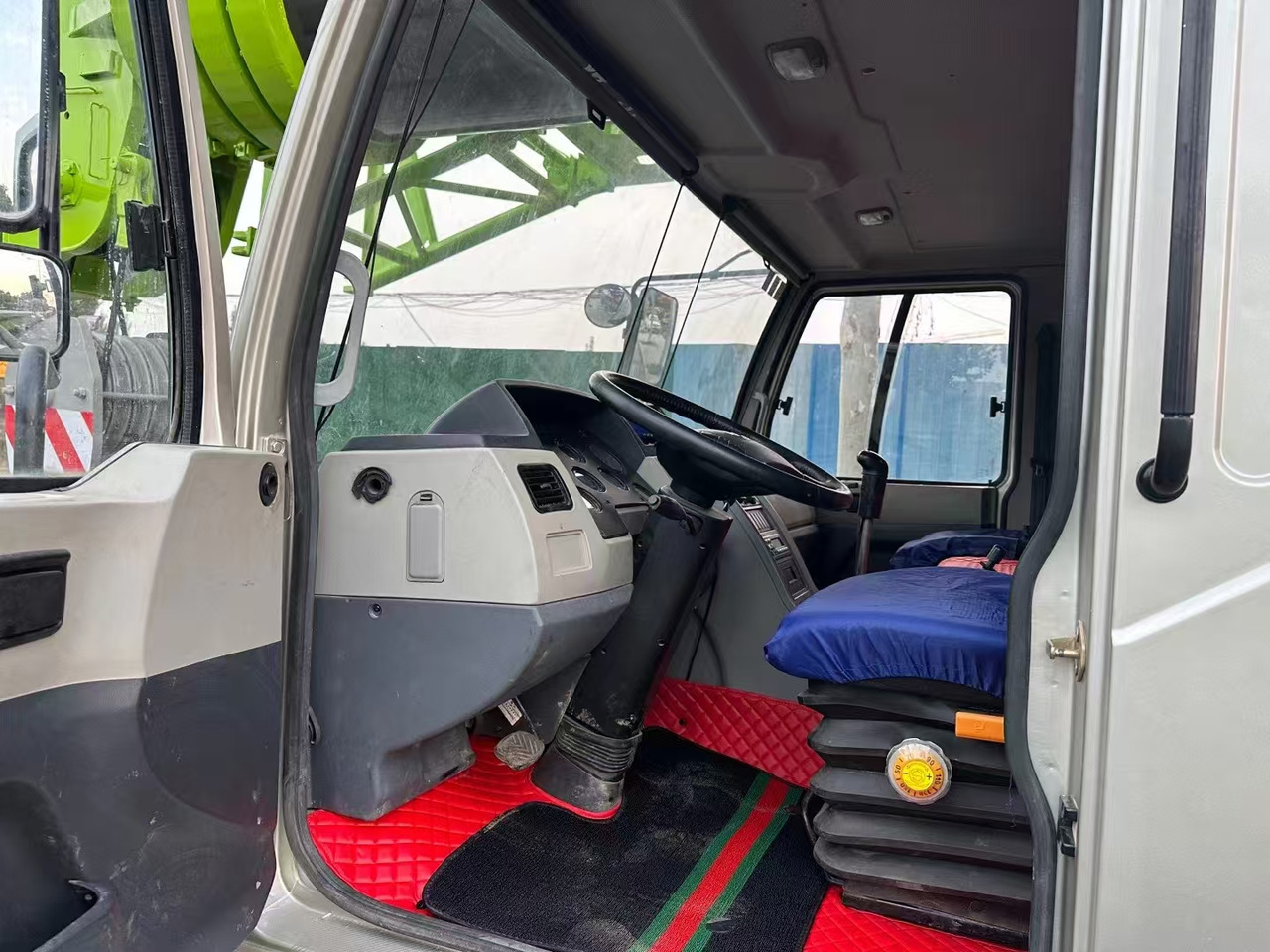 ZOOMLION Crane 80T Click Here for Discount - Alle terrein kraan: afbeelding 2 ZOOMLION Crane 80T Click Here for Discount - Alle terrein kraan: afbeelding 2