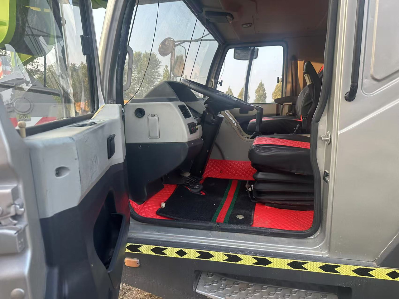 ZOOMLION Crane 90 Ton Click Here for Discount - Alle terrein kraan: afbeelding 5 ZOOMLION Crane 90 Ton Click Here for Discount - Alle terrein kraan: afbeelding 5