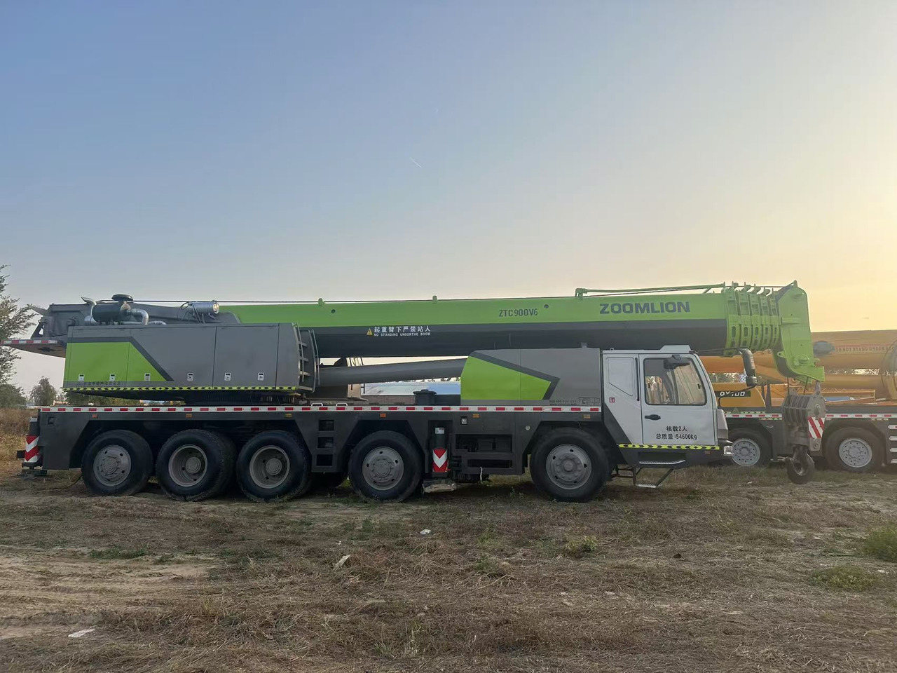 ZOOMLION Crane 90 Ton Click Here for Discount - Alle terrein kraan: afbeelding 3 ZOOMLION Crane 90 Ton Click Here for Discount - Alle terrein kraan: afbeelding 3