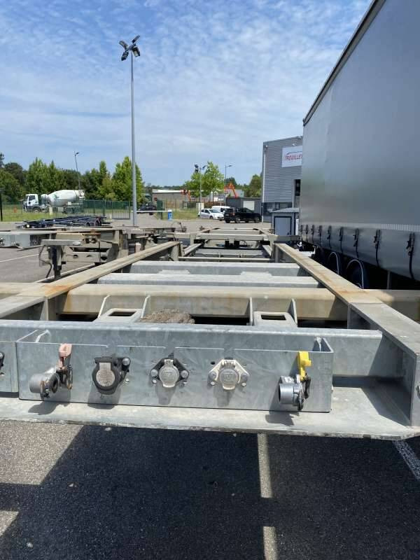 Semi-remorque 3 Essieux 38 TONNES CHARIOT COULISSANT - Containertransporter/ Wissellaadbak oplegger: afbeelding 2 Semi-remorque 3 Essieux 38 TONNES CHARIOT COULISSANT - Containertransporter/ Wissellaadbak oplegger: afbeelding 2