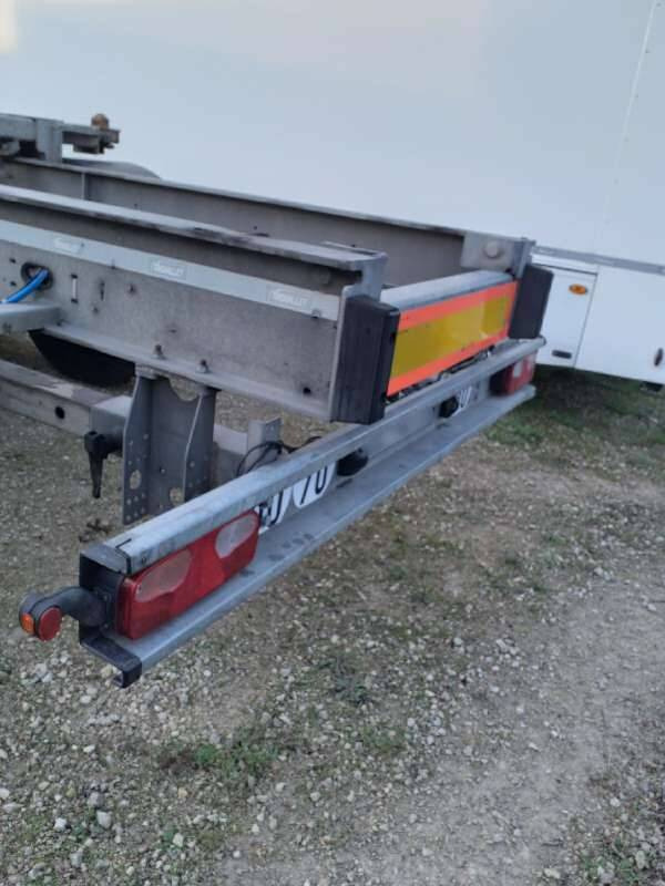 Semi-remorque 3 Essieux 38 TONNES CHARIOT COULISSANT - Containertransporter/ Wissellaadbak oplegger: afbeelding 2 Semi-remorque 3 Essieux 38 TONNES CHARIOT COULISSANT - Containertransporter/ Wissellaadbak oplegger: afbeelding 2