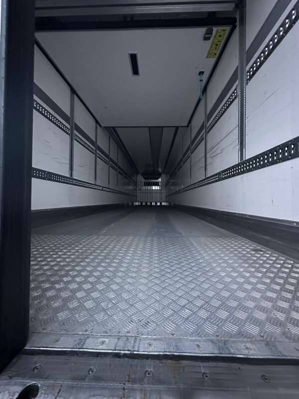 Semi-remorque 3 Essieux 38 TONNES HAYON CAISSE CHEREAU GROUPE CARRIER VECTOR 1950 MT DOUBLE PLANCHER - Koelwagen oplegger: afbeelding 3 Semi-remorque 3 Essieux 38 TONNES HAYON CAISSE CHEREAU GROUPE CARRIER VECTOR 1950 MT DOUBLE PLANCHER - Koelwagen oplegger: afbeelding 3