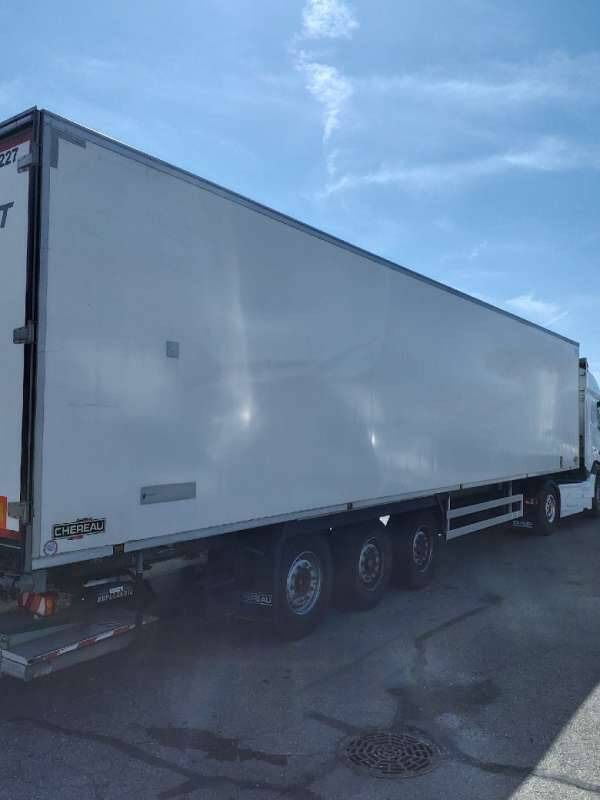 Semi-remorque 3 Essieux FRIGO 38 TONNES HAYON CAISSE CHEREAU GROUPE CARRIER VECTOR 1950 MT - Koelwagen oplegger: afbeelding 4 Semi-remorque 3 Essieux FRIGO 38 TONNES HAYON CAISSE CHEREAU GROUPE CARRIER VECTOR 1950 MT - Koelwagen oplegger: afbeelding 4
